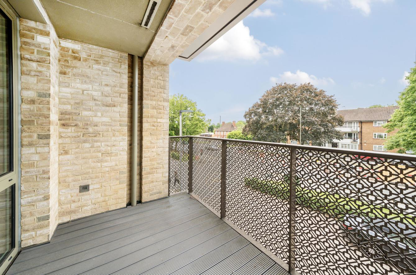 Welford Court, Edgware Green, HA8, photo 3
