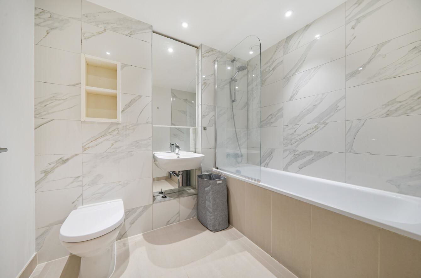 Royal Court, Stanmore Place, HA7, photo 9