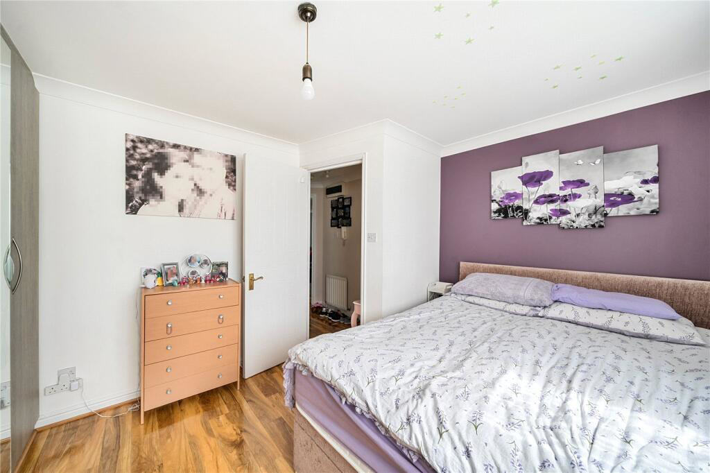 Priory Field Drive, Edgware, HA8, photo 8