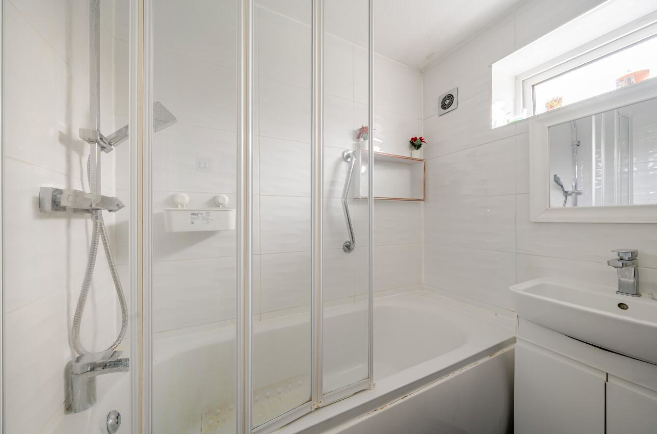 Robb Road, Stanmore, HA7, photo 8