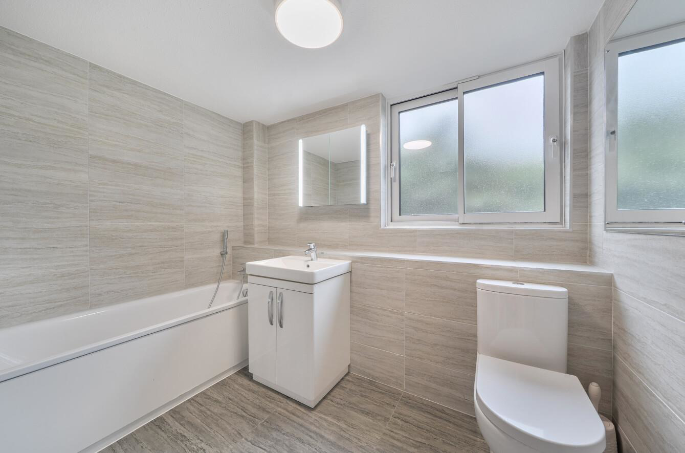 Oak Lodge Close, Stanmore, HA7, photo 7