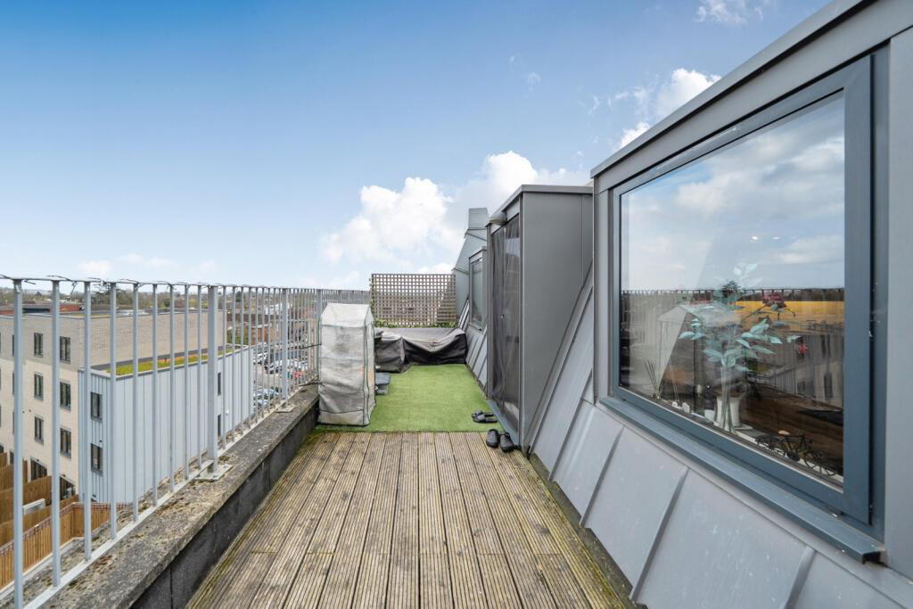 Buckingham House West, Stanmore, HA7, photo 8