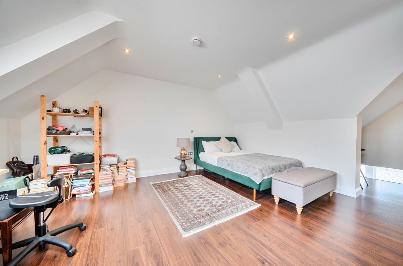 Royal Connaught Park, Bushey, WD23, photo 15