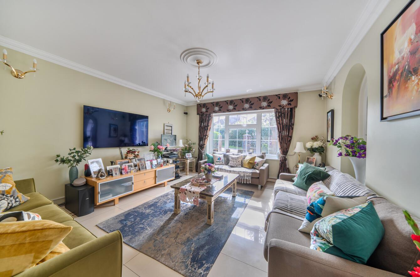 Hartsbourne Road, WD23, photo 4