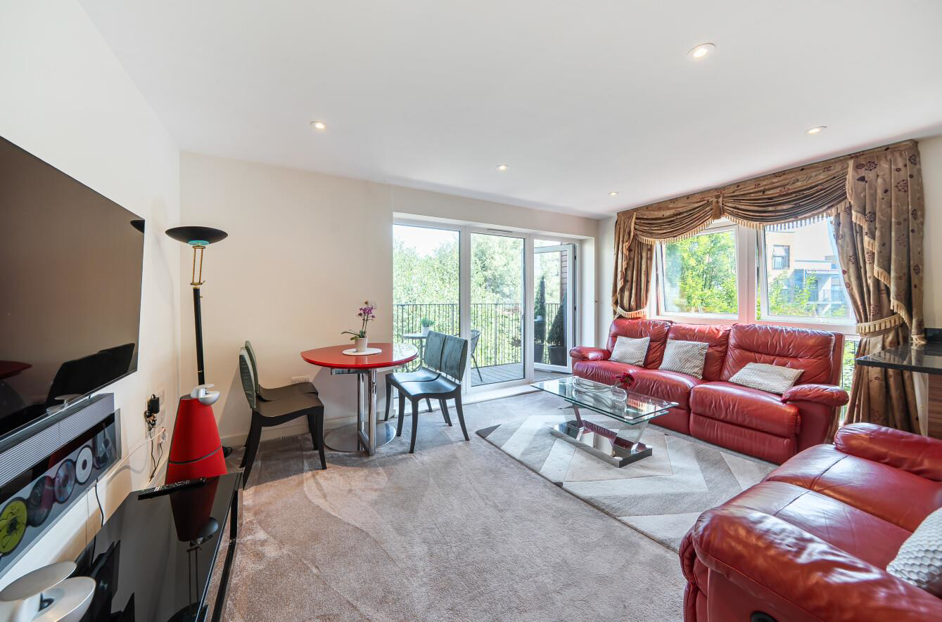 Sovereign Court, Stanmore, HA7, photo 2