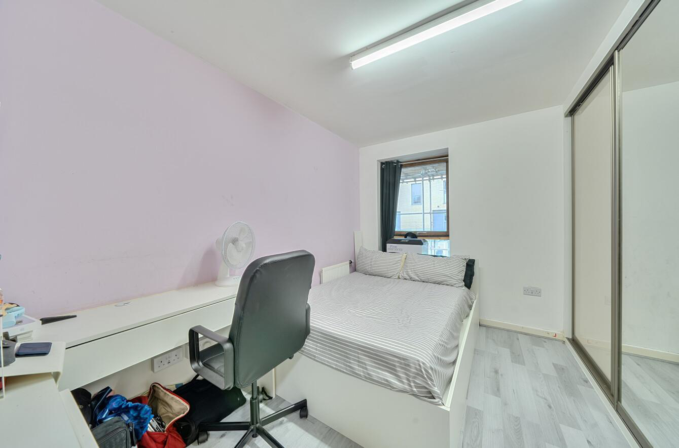 Douglas Close, Stanmore, HA7, photo 7