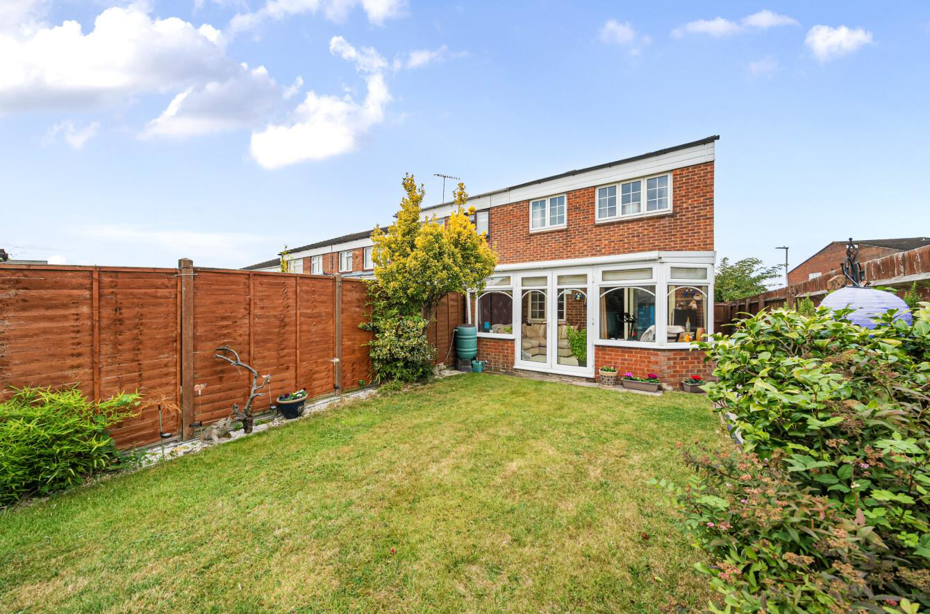 Meadow Road, Bushey, WD23, photo 9