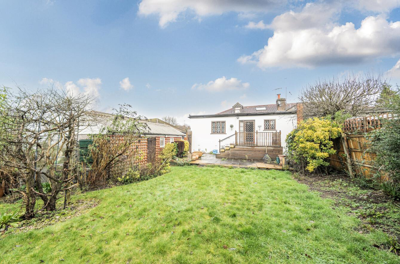Chiltern Avenue, Bushey, WD23, photo 13