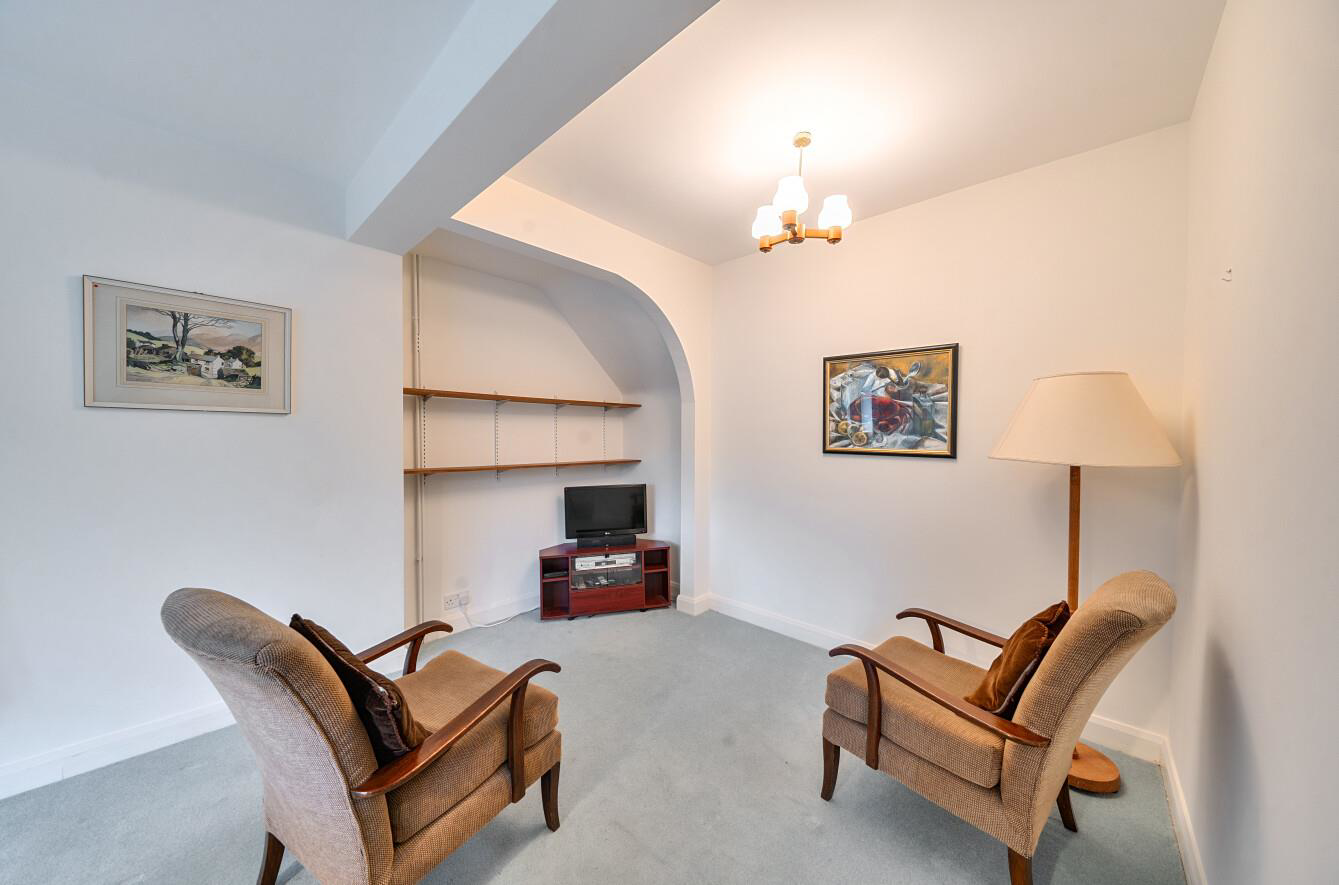 Chiltern Avenue, Bushey, WD23, photo 12