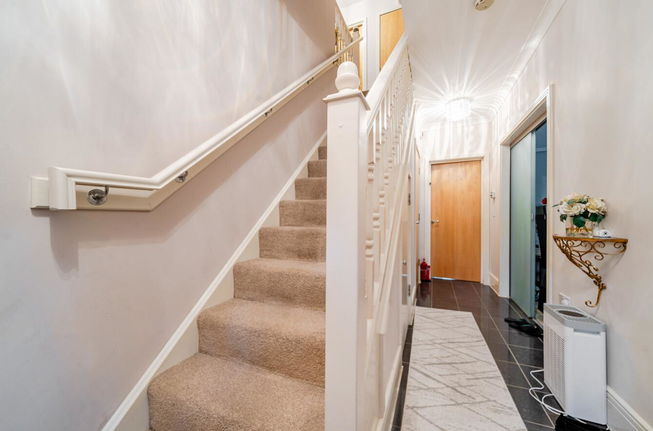 Fauna Close, Stanmore, HA7, photo 13