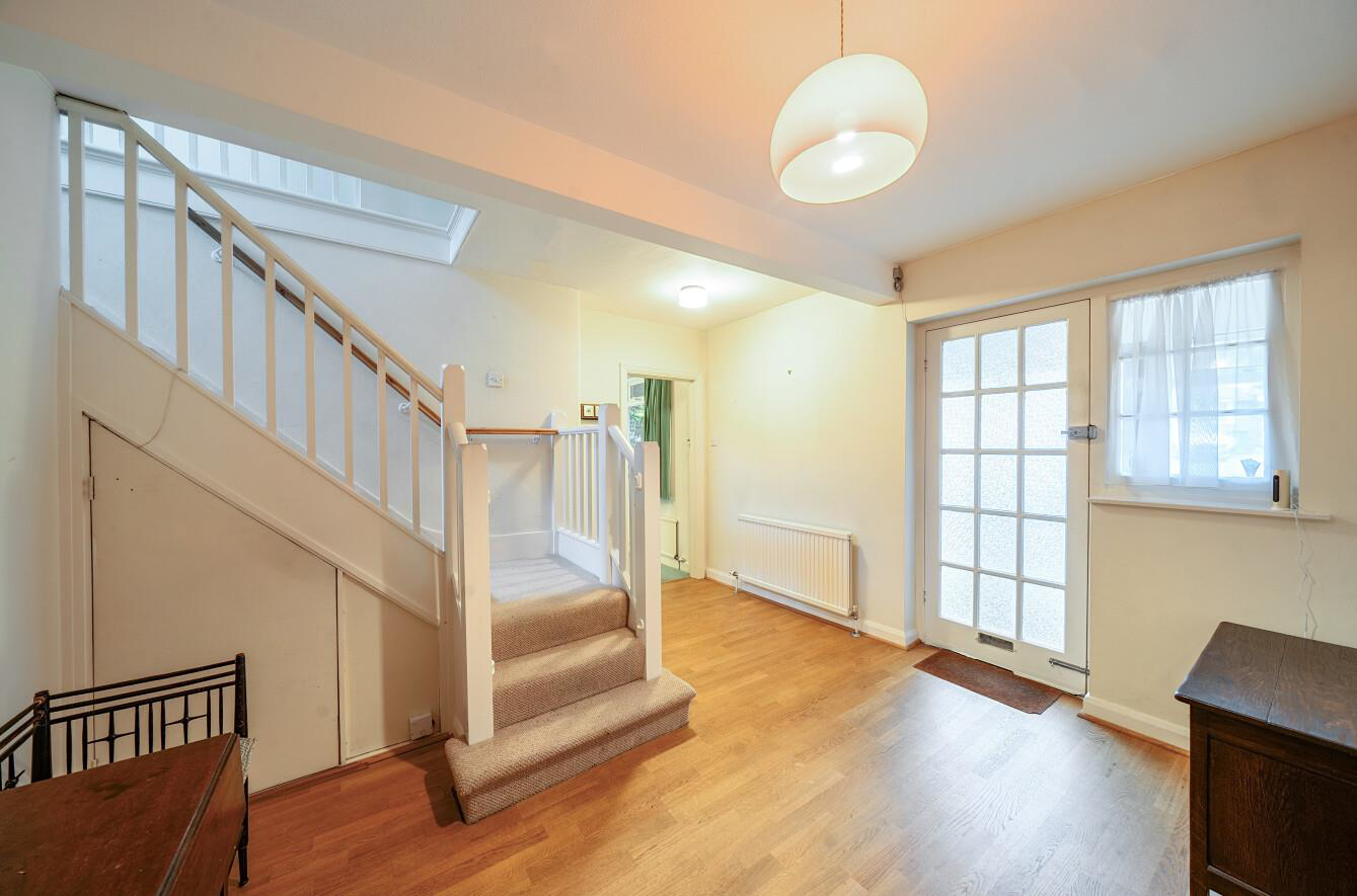 Chiltern Avenue, Bushey, WD23, photo 9