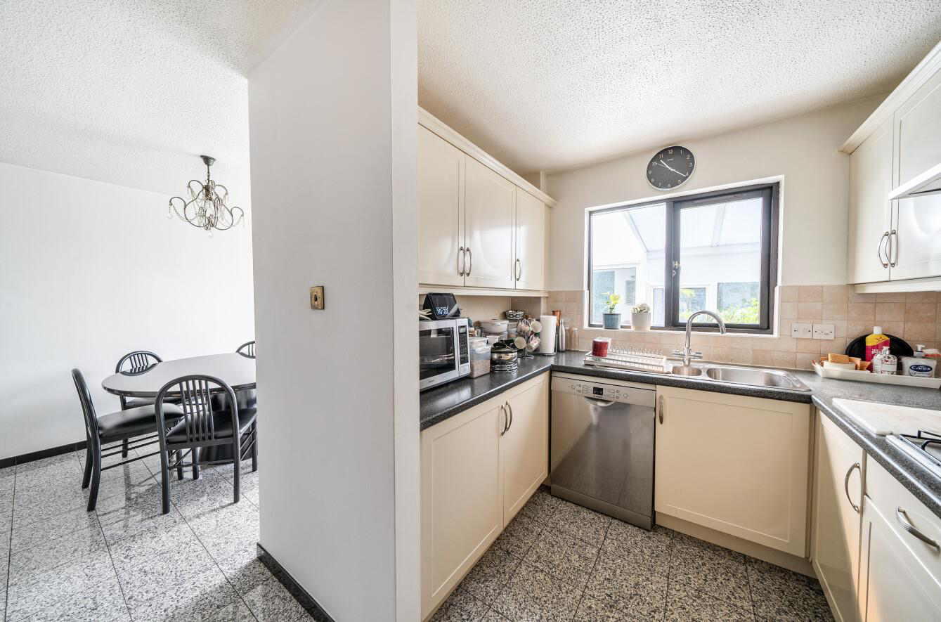 Du Cros Drive, Stanmore, HA7, photo 14