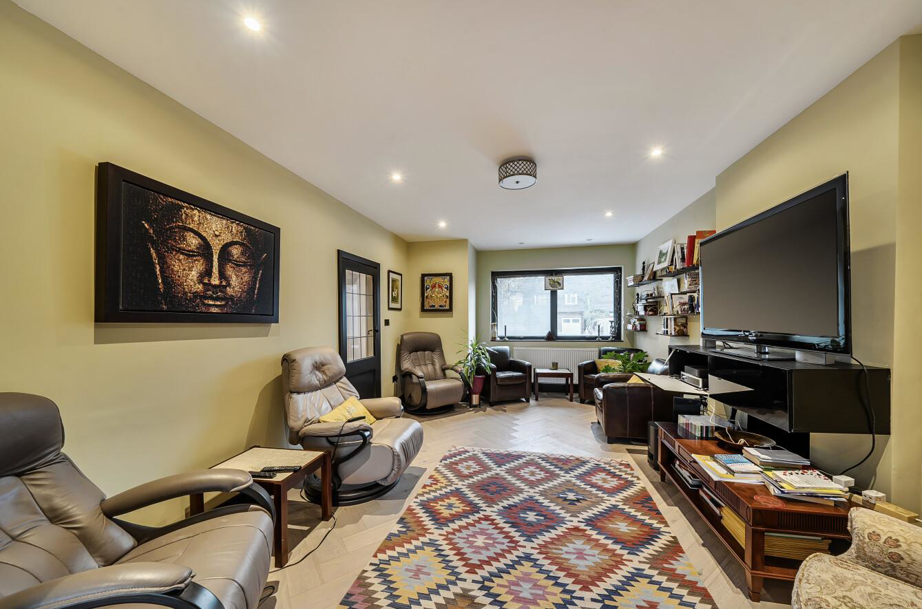 Davidson Frost-Wellings, DFW, Cavendish Drive, HA8