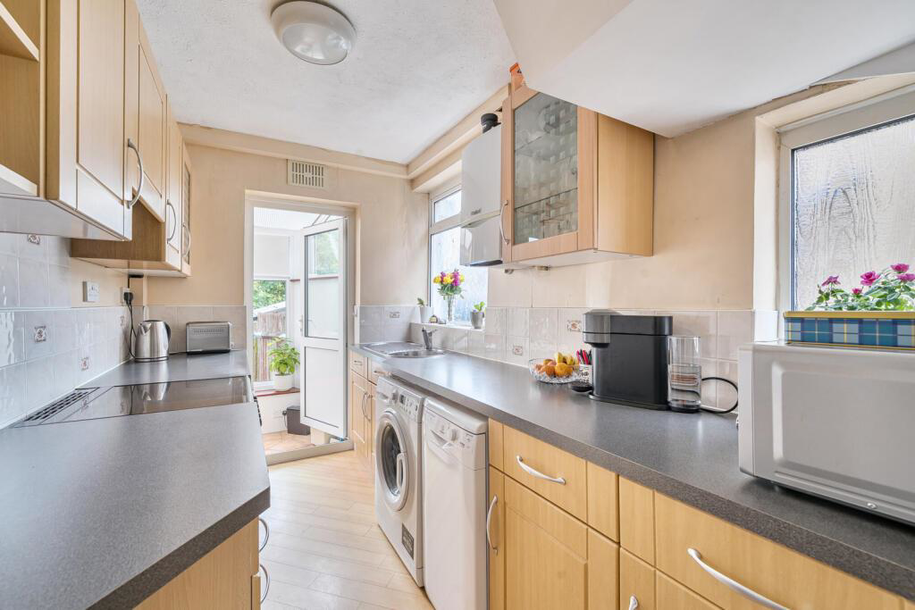 Felbridge Avenue, Stanmore, HA7, photo 5