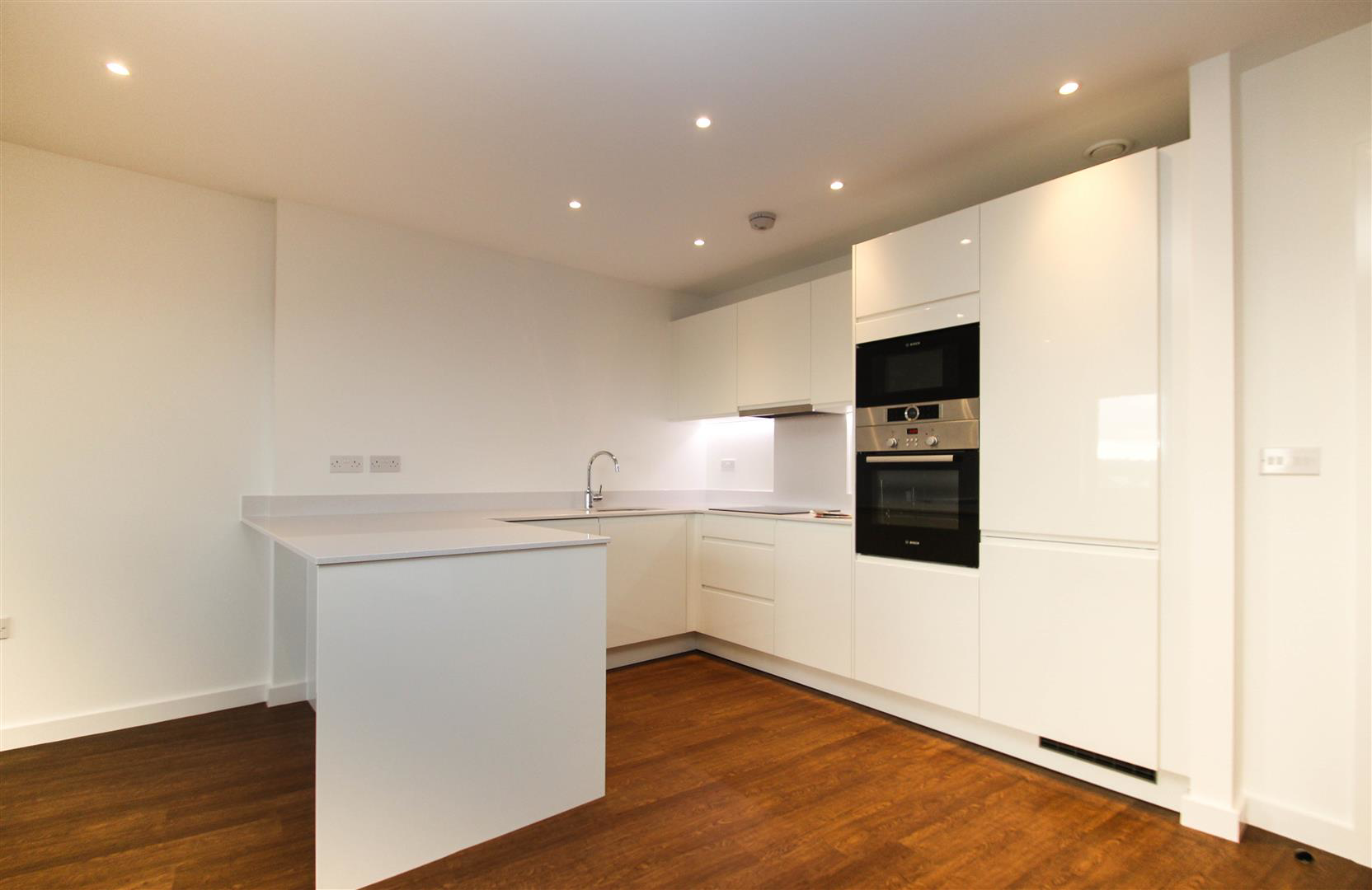 Royal Court, Stanmore, HA7, photo 4