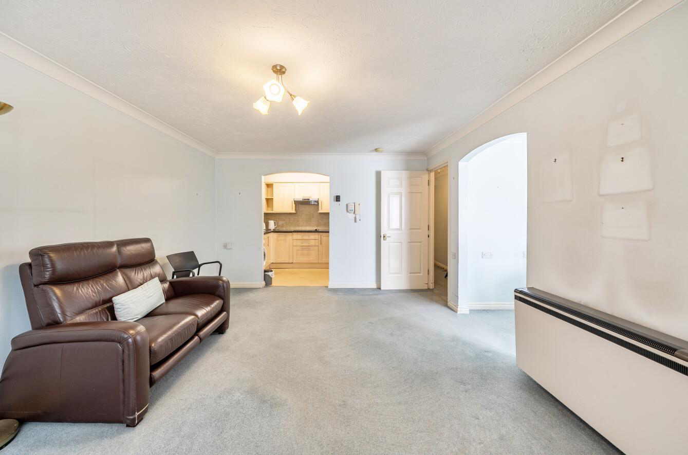 Pembroke Lodge, Stanmore, HA7, photo 4