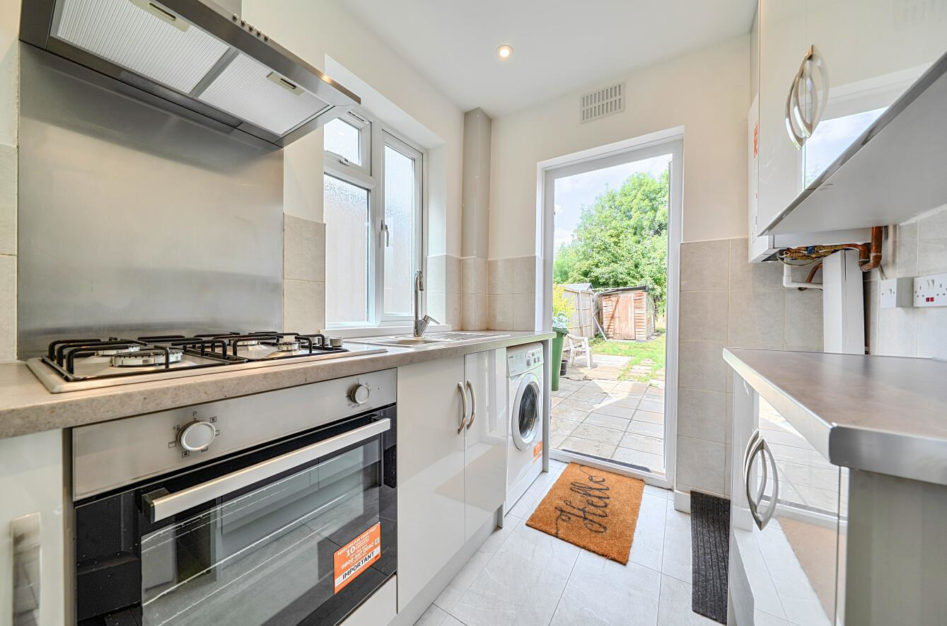 Bellamy Drive, Stanmore, HA7, photo 4