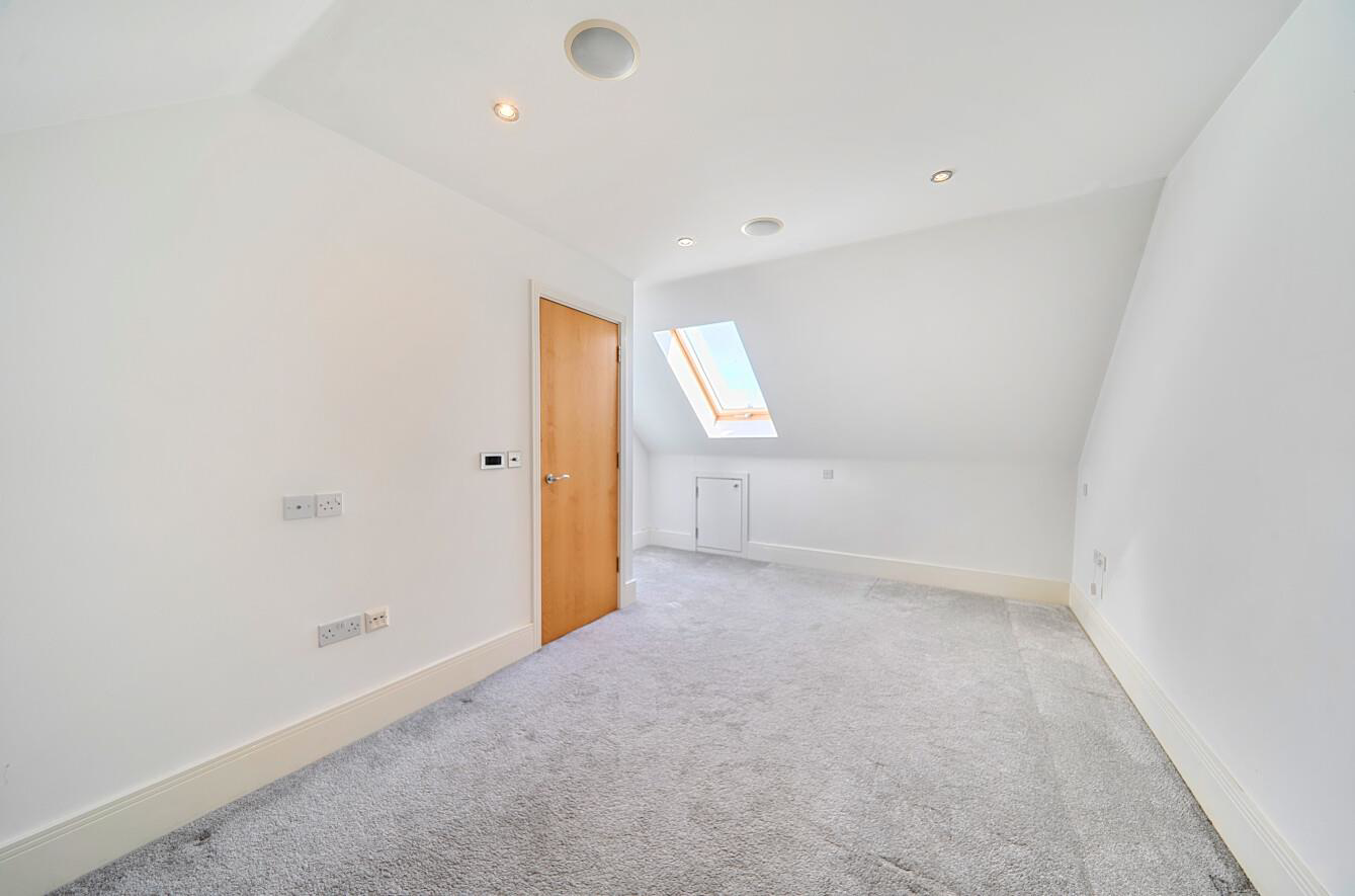 Fauna Close, Stanmore, HA7, photo 9