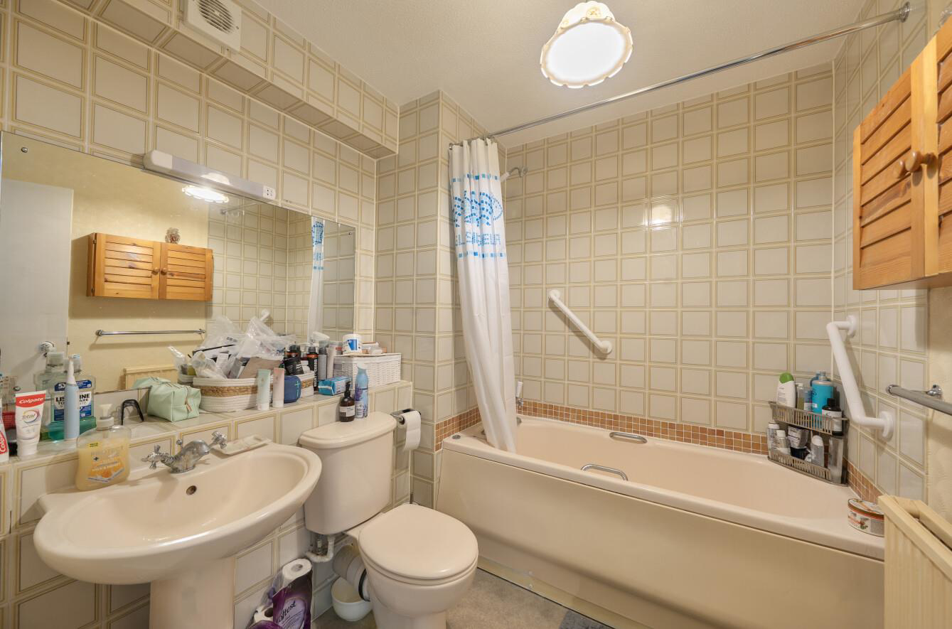 London House, Edgware, HA8, photo 14