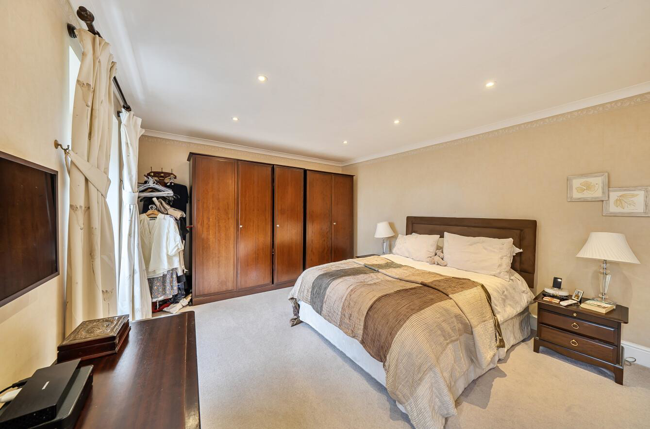 Old Watford Road, Bricket Wood, AL2, photo 14