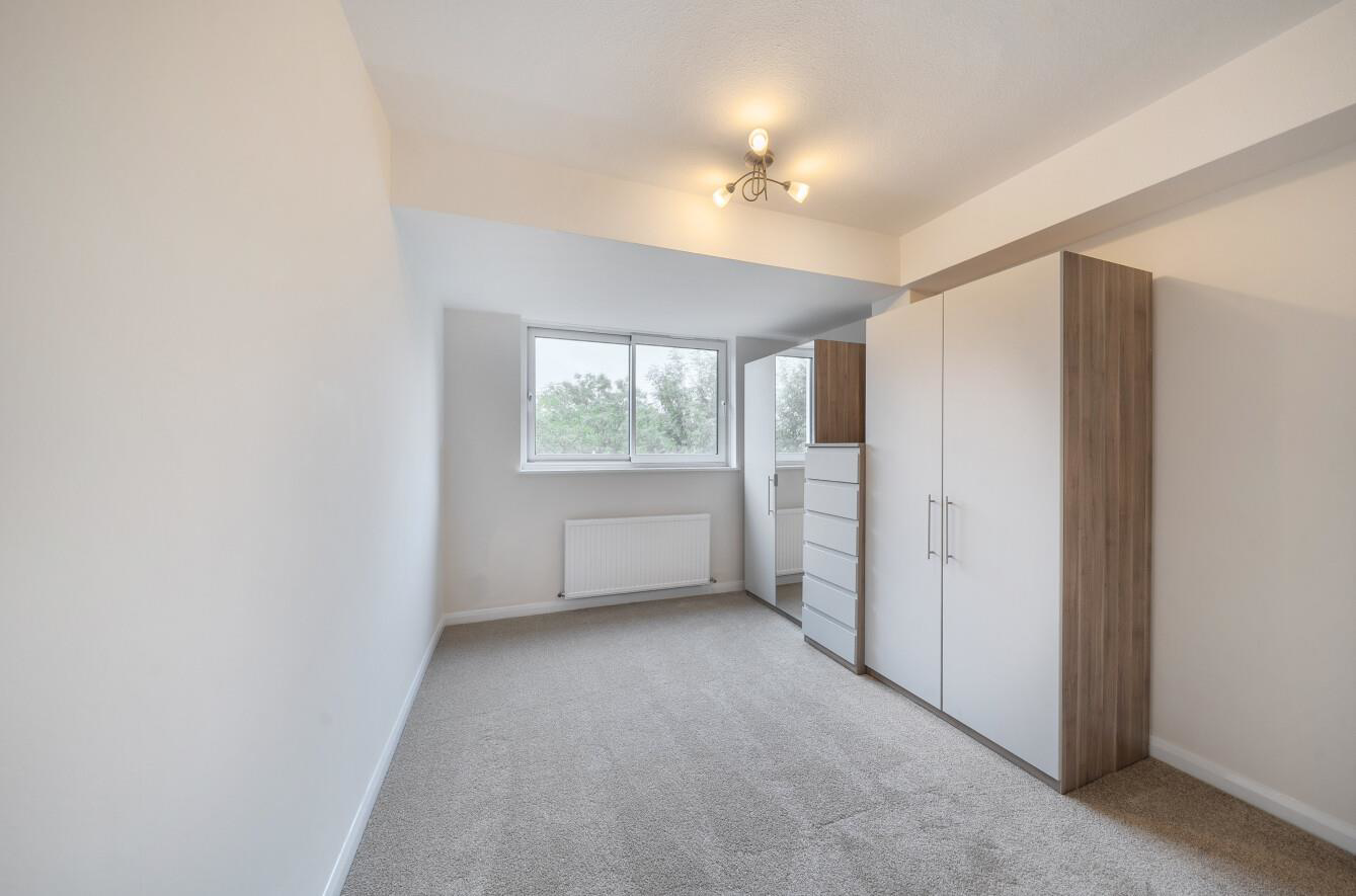 Oak Lodge Close, Stanmore, HA7, photo 8