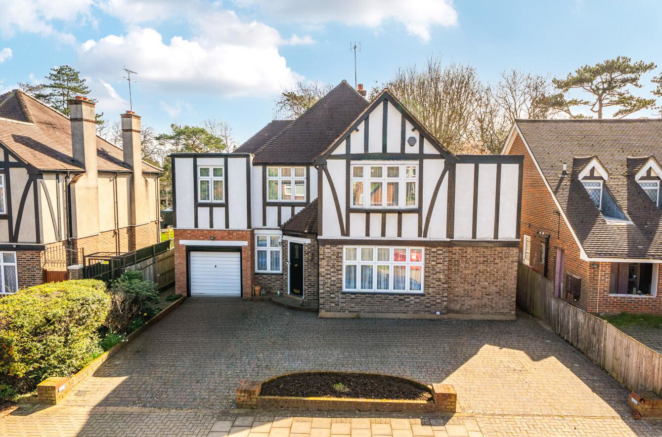 Dalkeith Grove, Stanmore, HA7