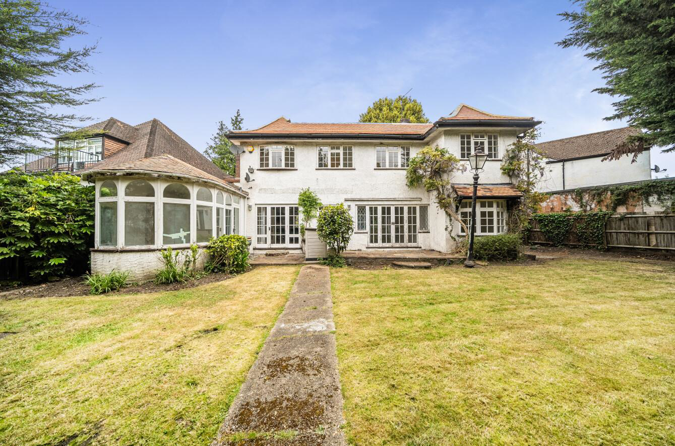 Davidson Frost-Wellings, DFW, Cavendish Drive, Edg