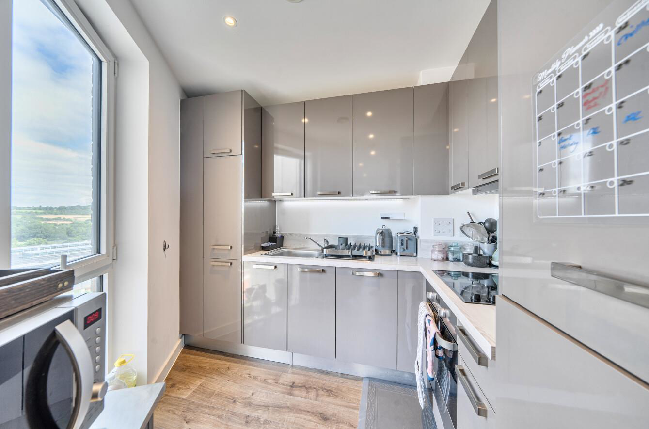 Hallington Court, Edgware, HA8, photo 5