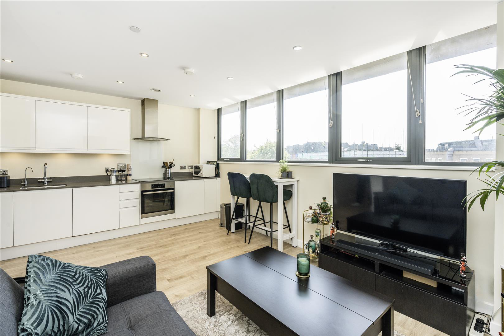 Burnell House,Stanmore, HA7, photo 5