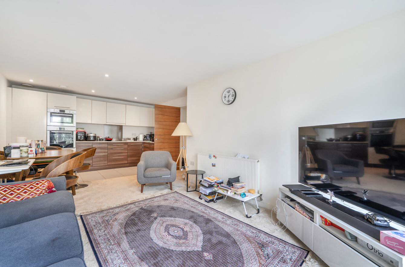 Sovereign Court, Stanmore, HA7, photo 2
