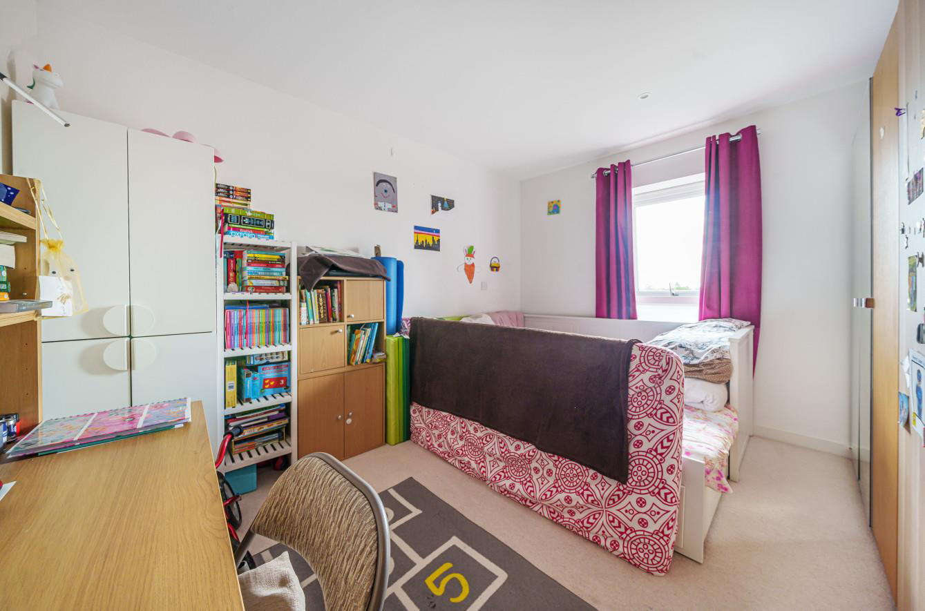 Royal Court, Stanmore Place, HA7, photo 12