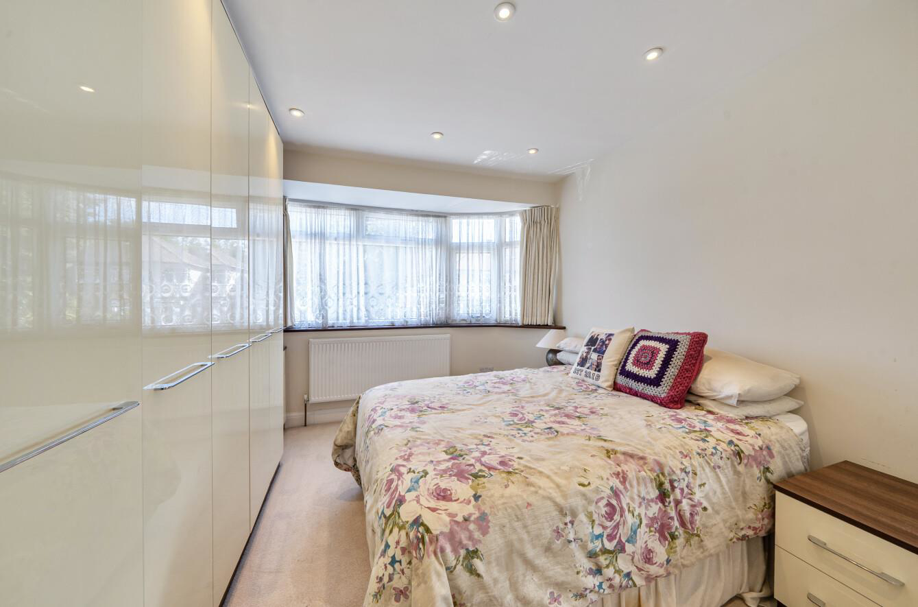 Bellamy Drive, Stanmore, HA7, photo 12