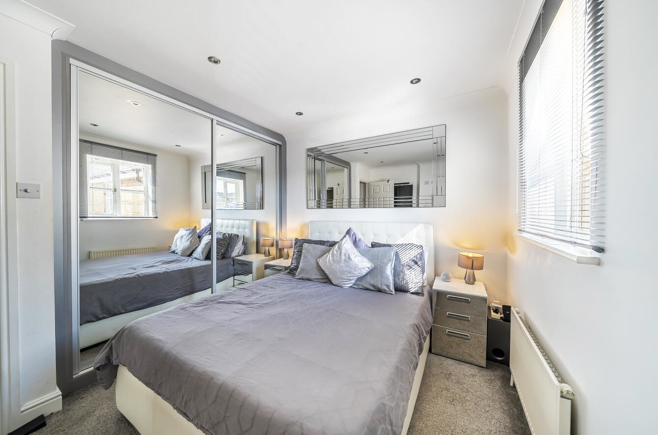 Montague Hall Place, Bushey, WD23, photo 10