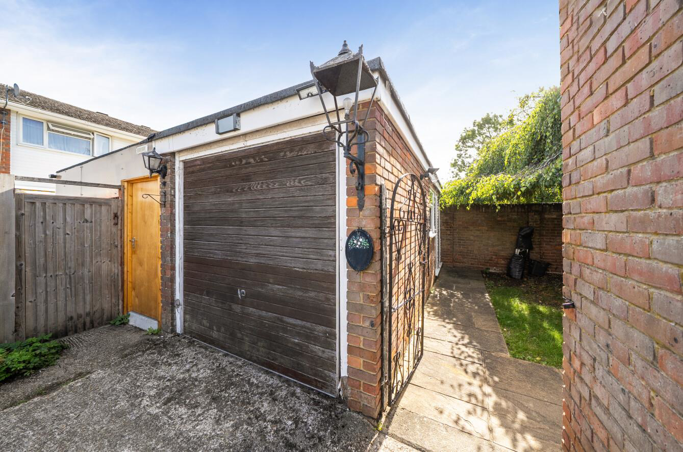 Wolverton Road, Stanmore, HA7, photo 13
