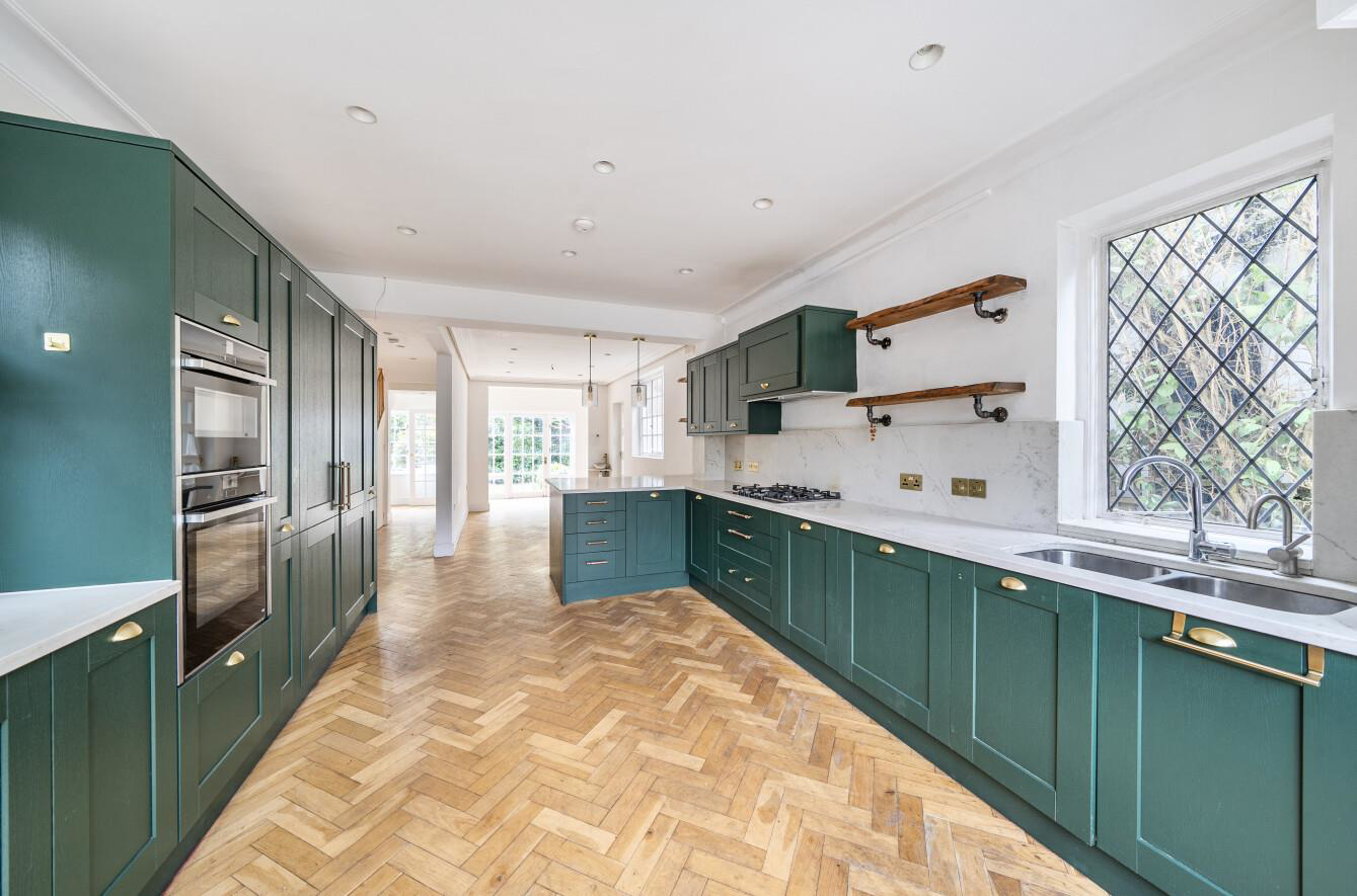 Davidson Frost-Wellings, DFW, Cavendish Drive, Edg