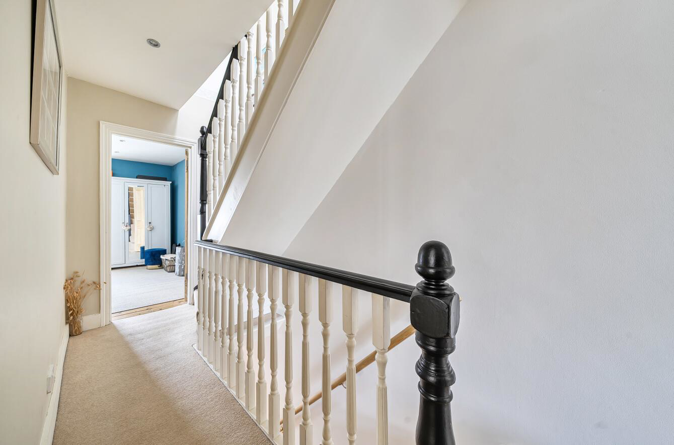 Rudolph Road, Bushey, WD23, photo 13