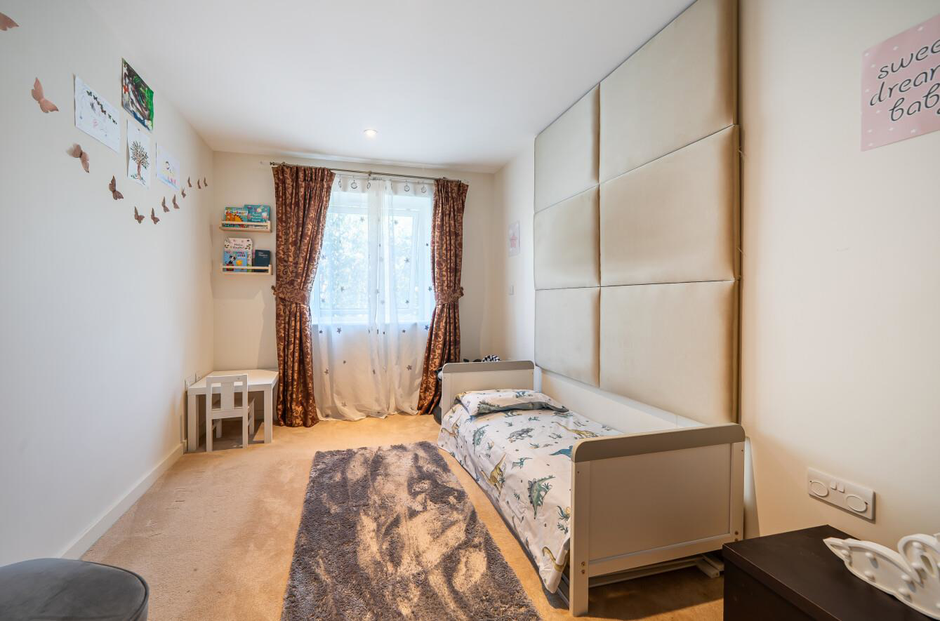 Sovereign Court, Stanmore, HA7, photo 9
