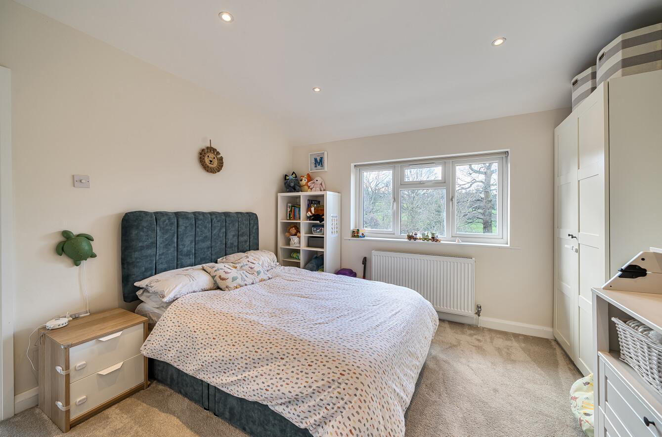 Chiltern Avenue, Bushey, WD23, photo 14