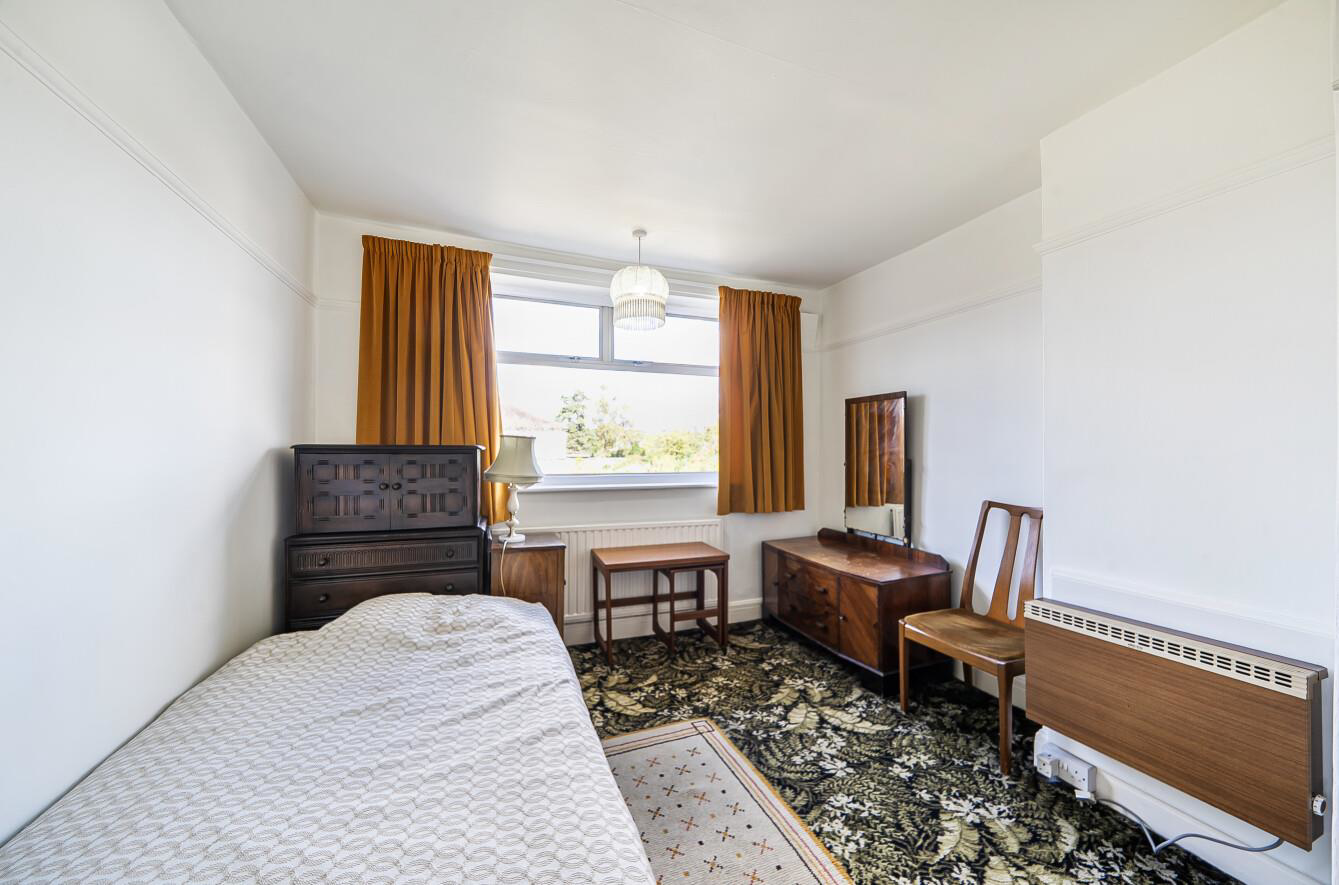 Clifton Avenue, Stanmore, HA7, photo 14