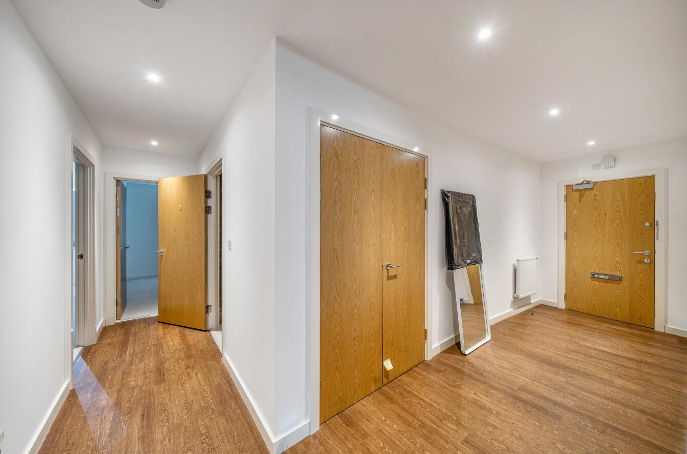 Royal Court, Stanmore, HA7, photo 6