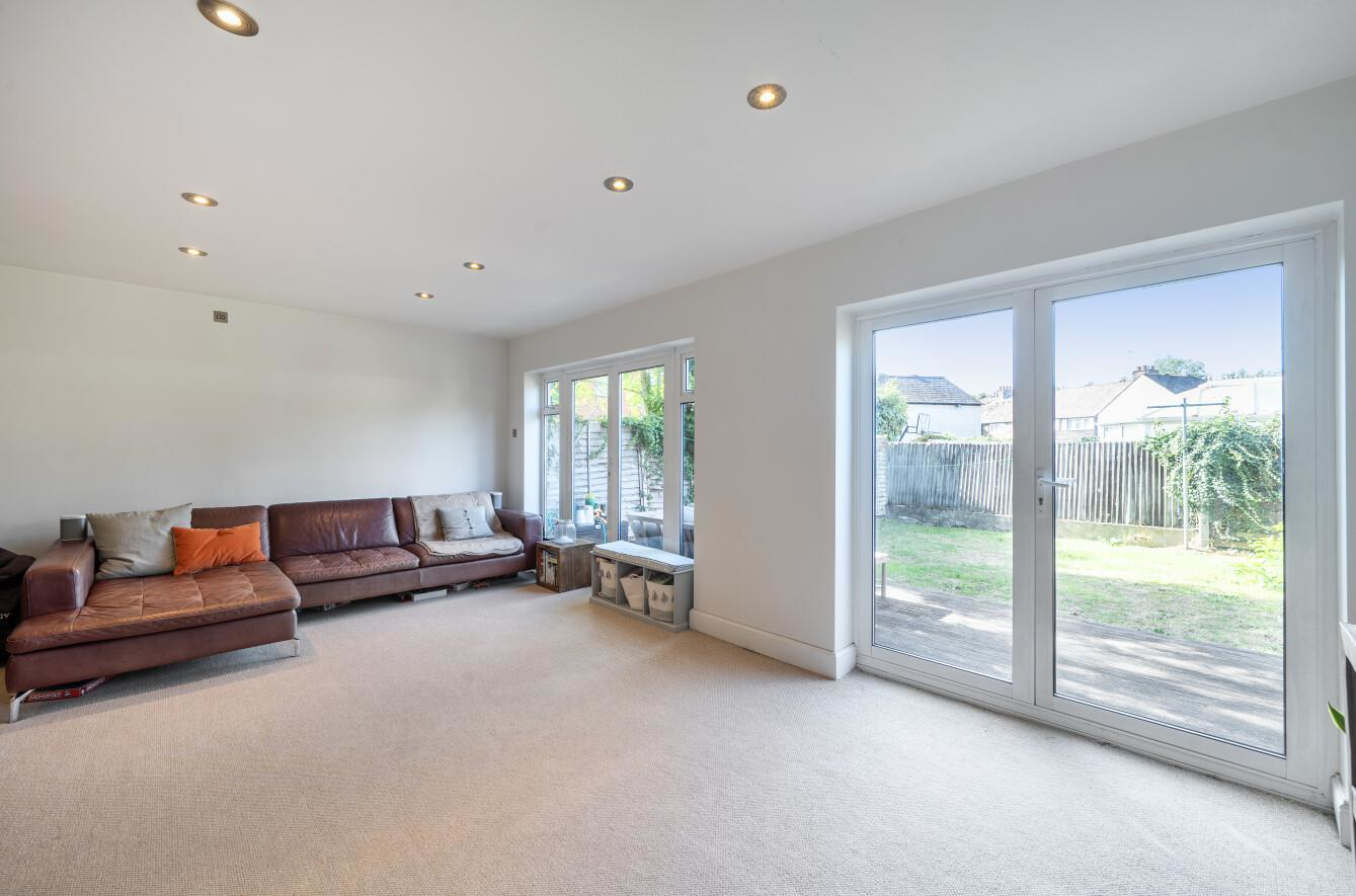 Wolverton Road, Stanmore, HA7, photo 2