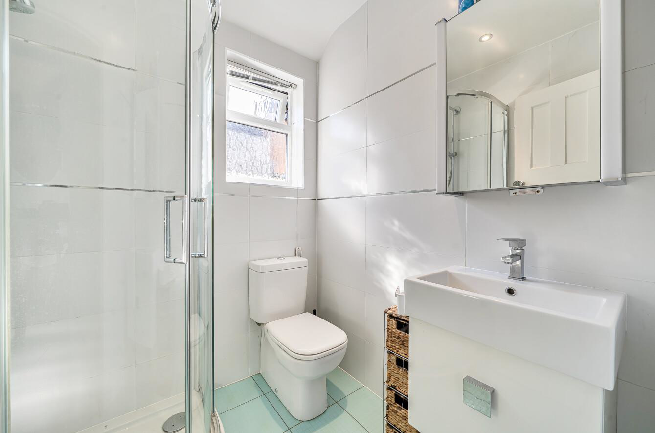 Golf Close, Stanmore, HA7, photo 13