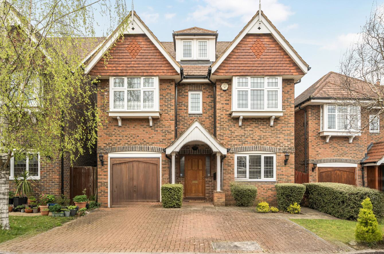 Fauna Close, Stanmore, HA7