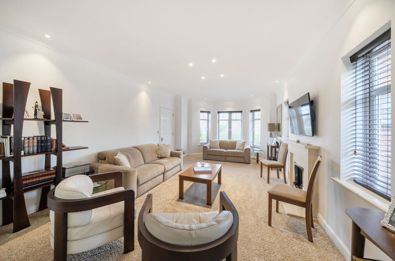 Myddleton Close, Stanmore, HA7, photo 3