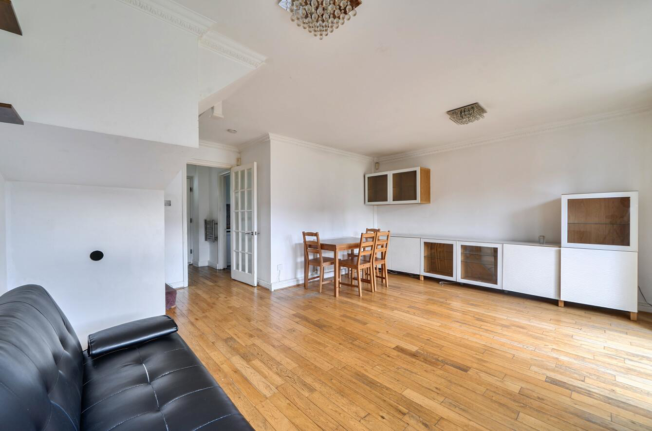 Courtens Mews, Stanmore, HA7, photo 3