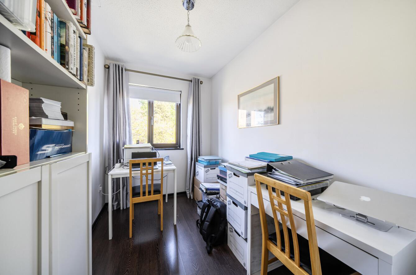 Du Cros Drive, Stanmore, HA7, photo 18