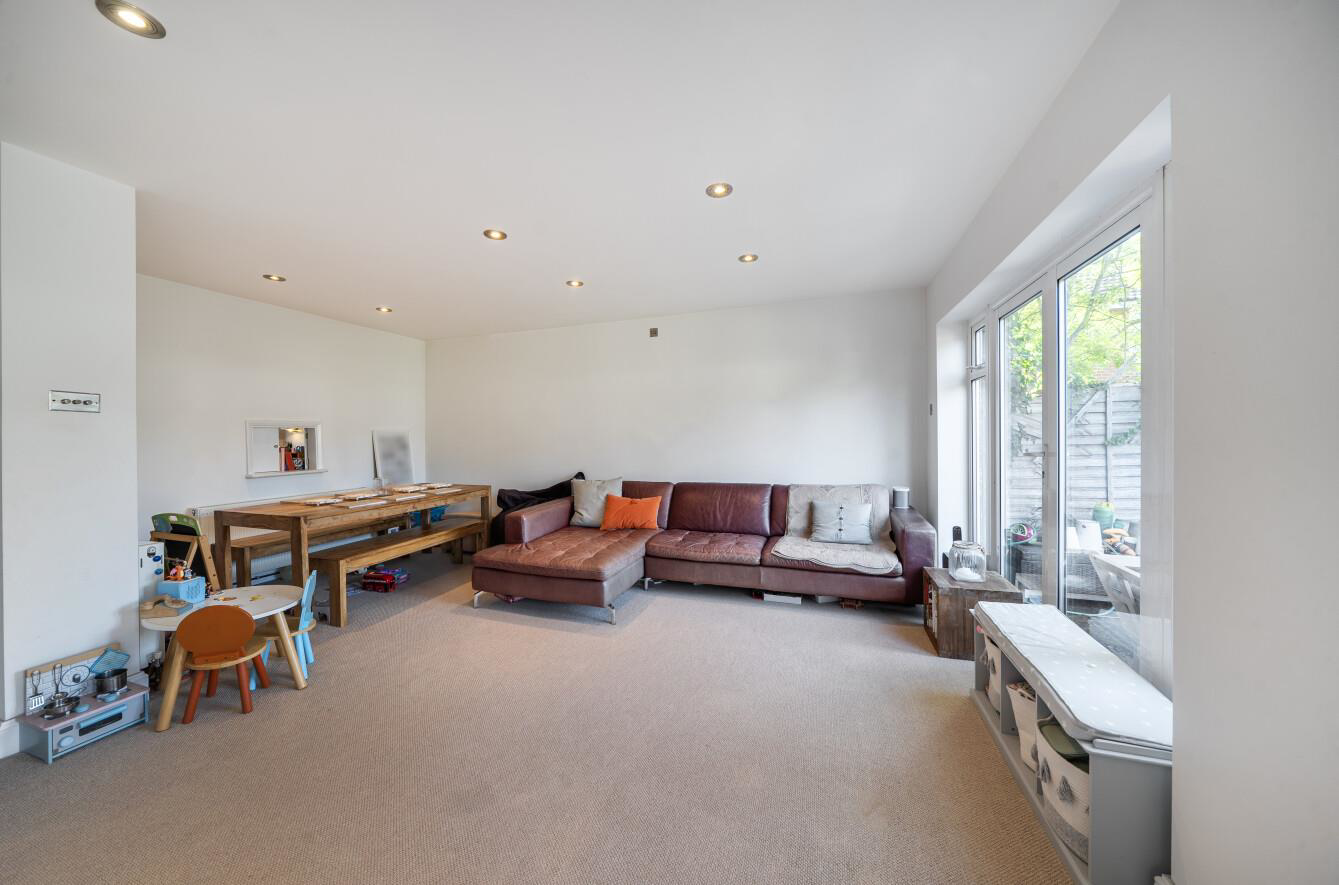 Wolverton Road, Stanmore, HA7, photo 3