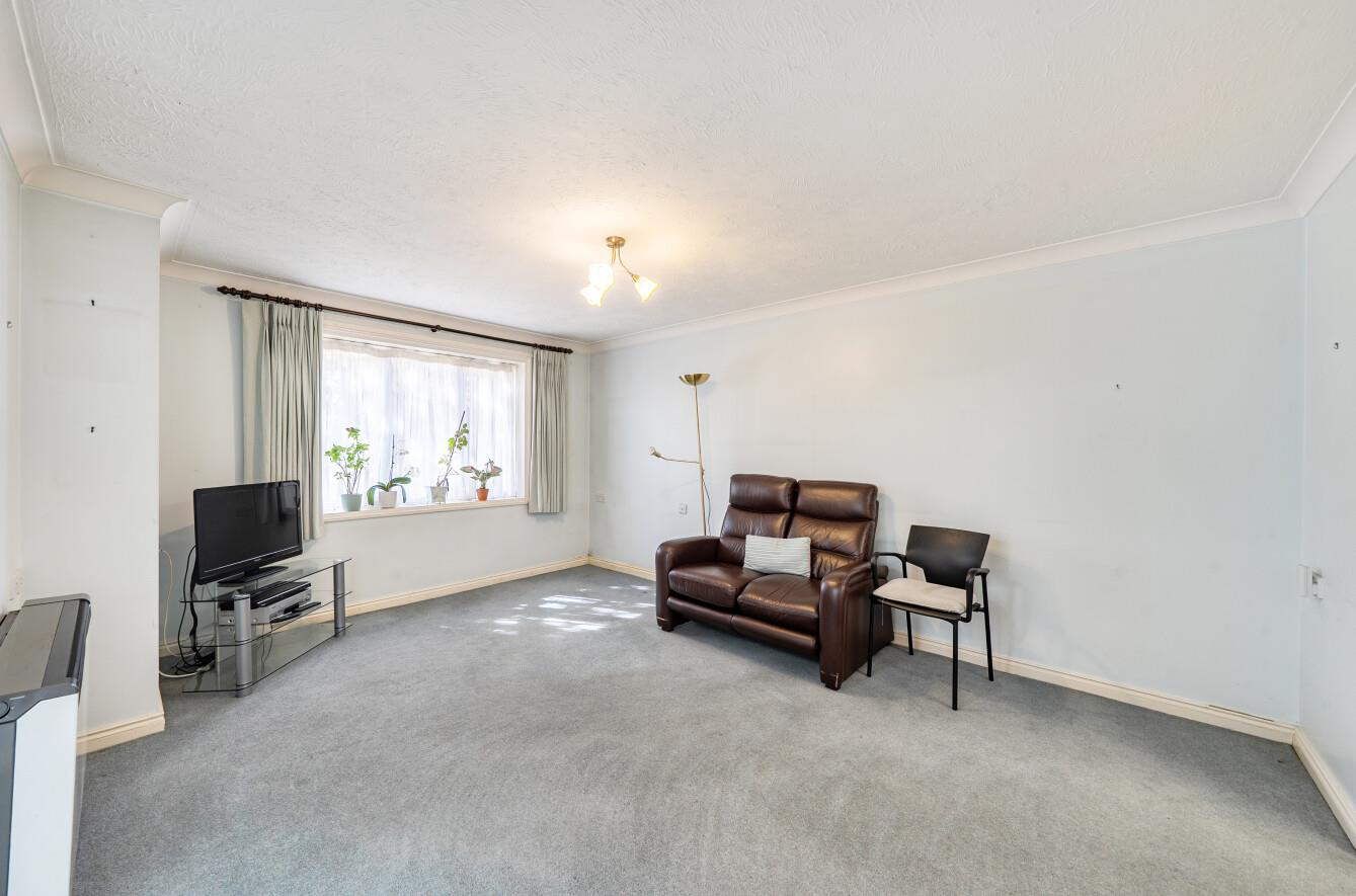 Pembroke Lodge, Stanmore, HA7, photo 2