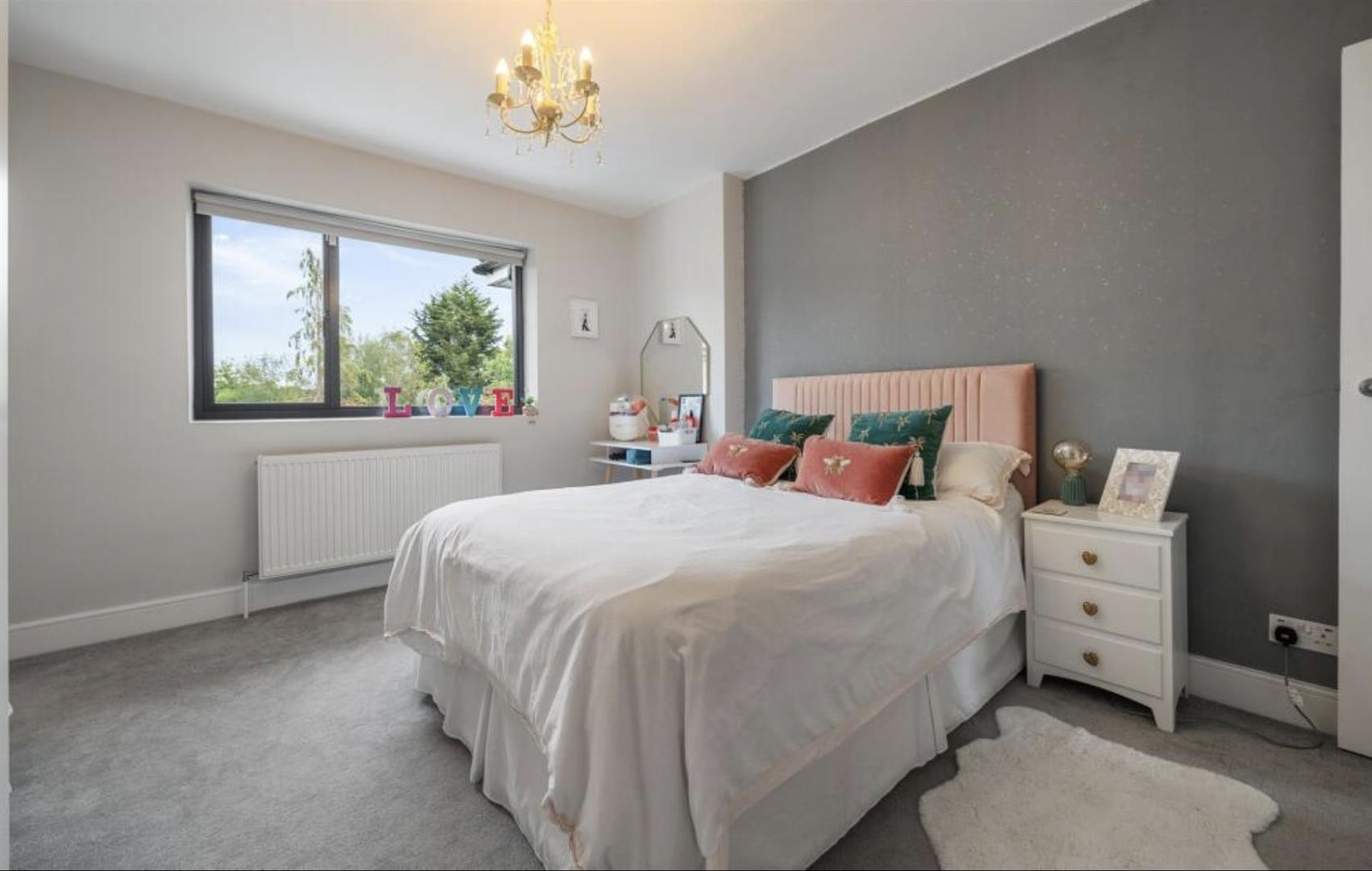 Edgwarebury Lane, Edgware, HA8, photo 13