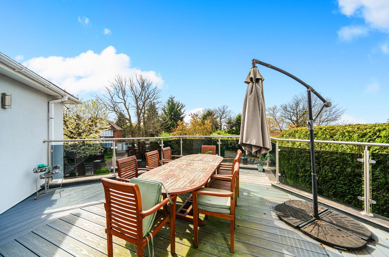 Hartsbourne Road, WD23, photo 13